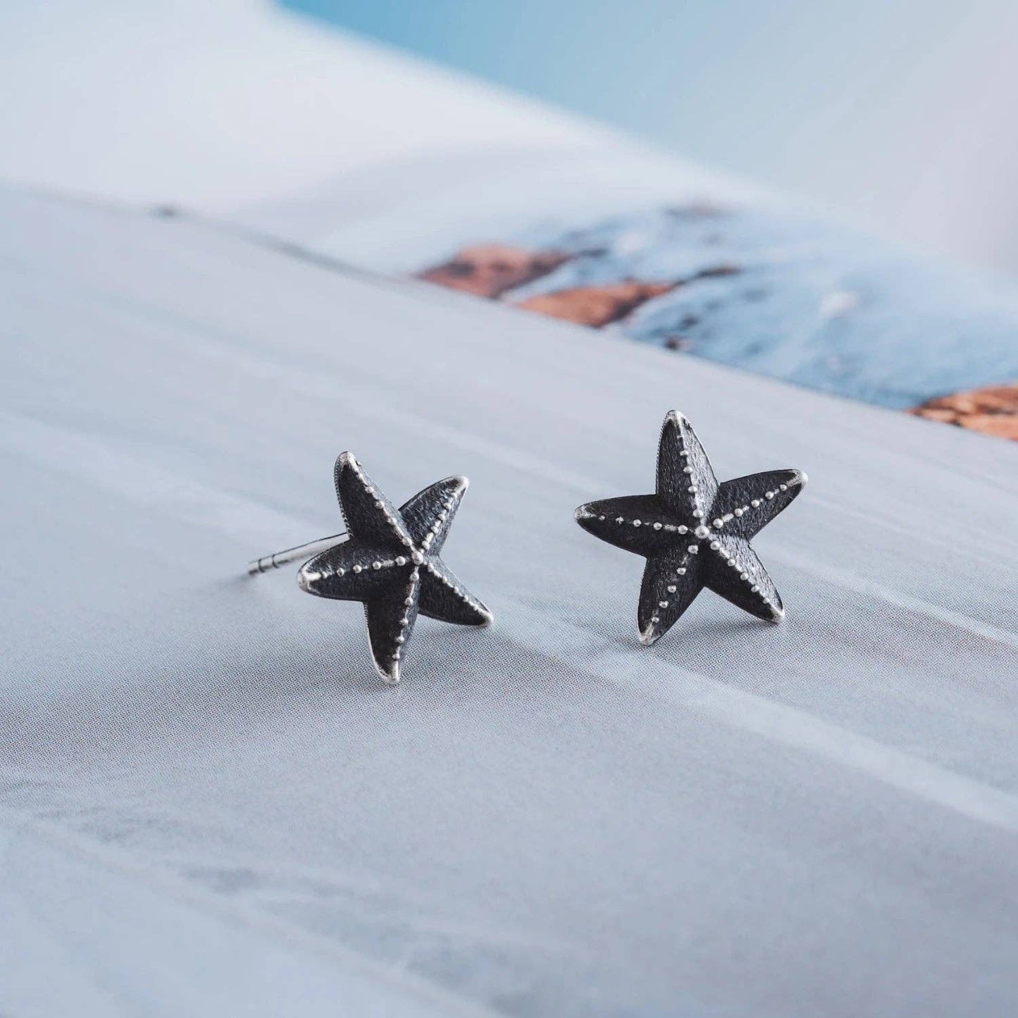 Coppertist.wu - Starfish Earrings: Oxidized Silver