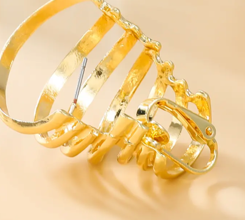 HoopLa Style - Whirlwind Earring. The Multi pierced  look Climber Ear Cuff: Yellow Gold