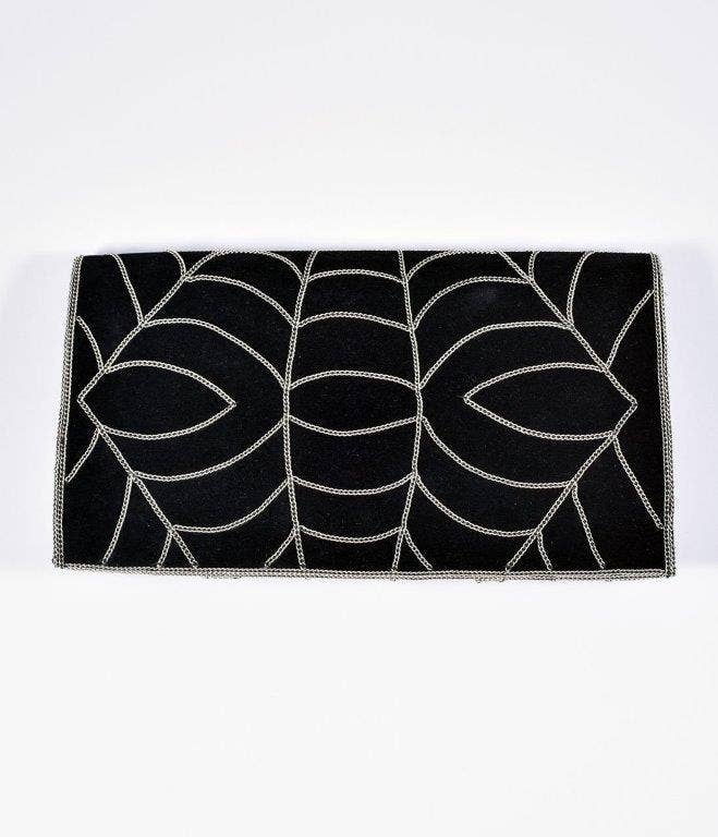 Ricki designs - A SPIDER CLUTCH