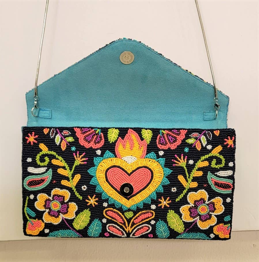 Ricki designs - A NEW ARRIVAL BEADED LOVEGARDER CLUTCH