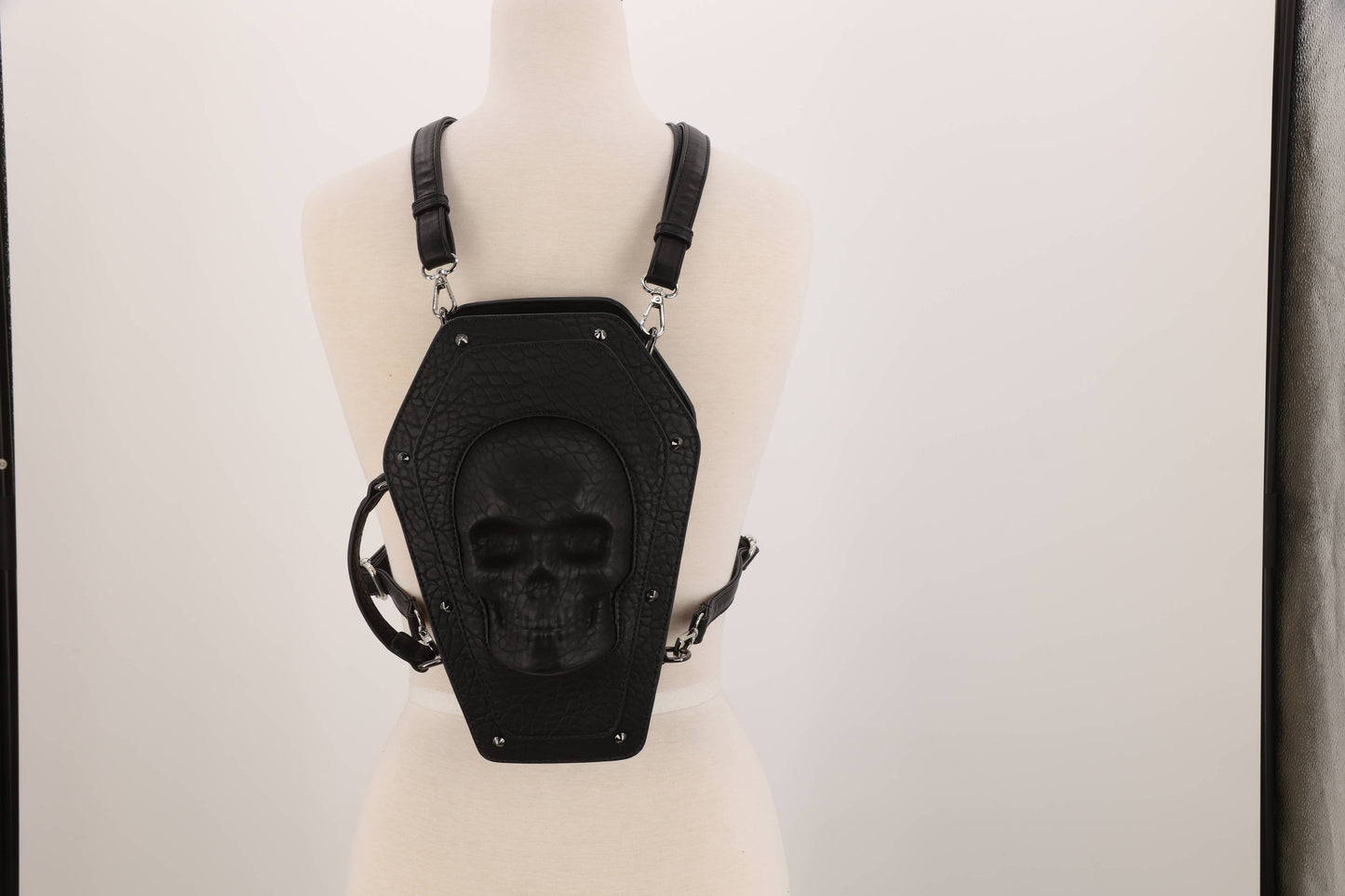 Skullkeeper Coffin Bag