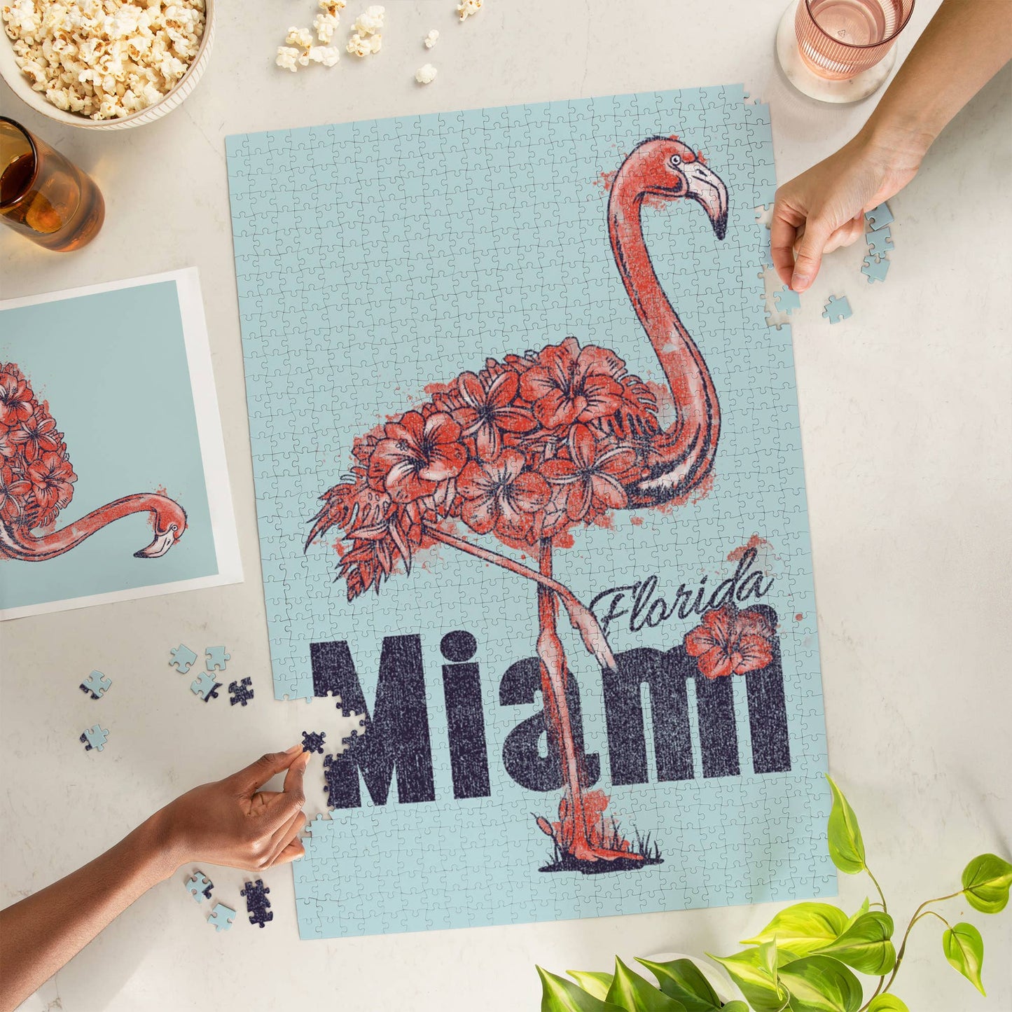 1000 PIECE PUZZLE Miami, Florida, Flamingo, Flowers