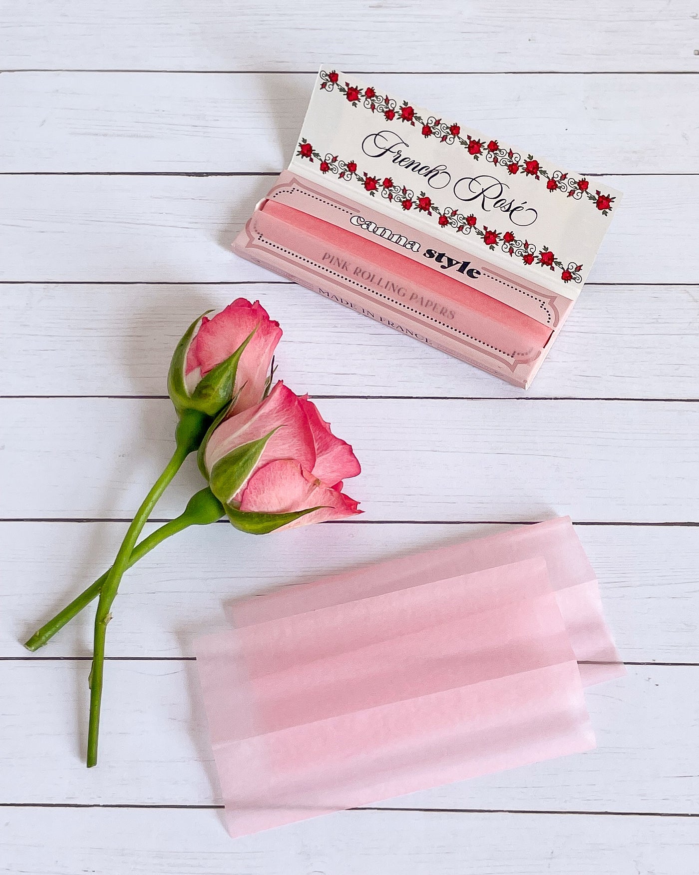 FRENCH ROSE PINK ROLLING PAPERS