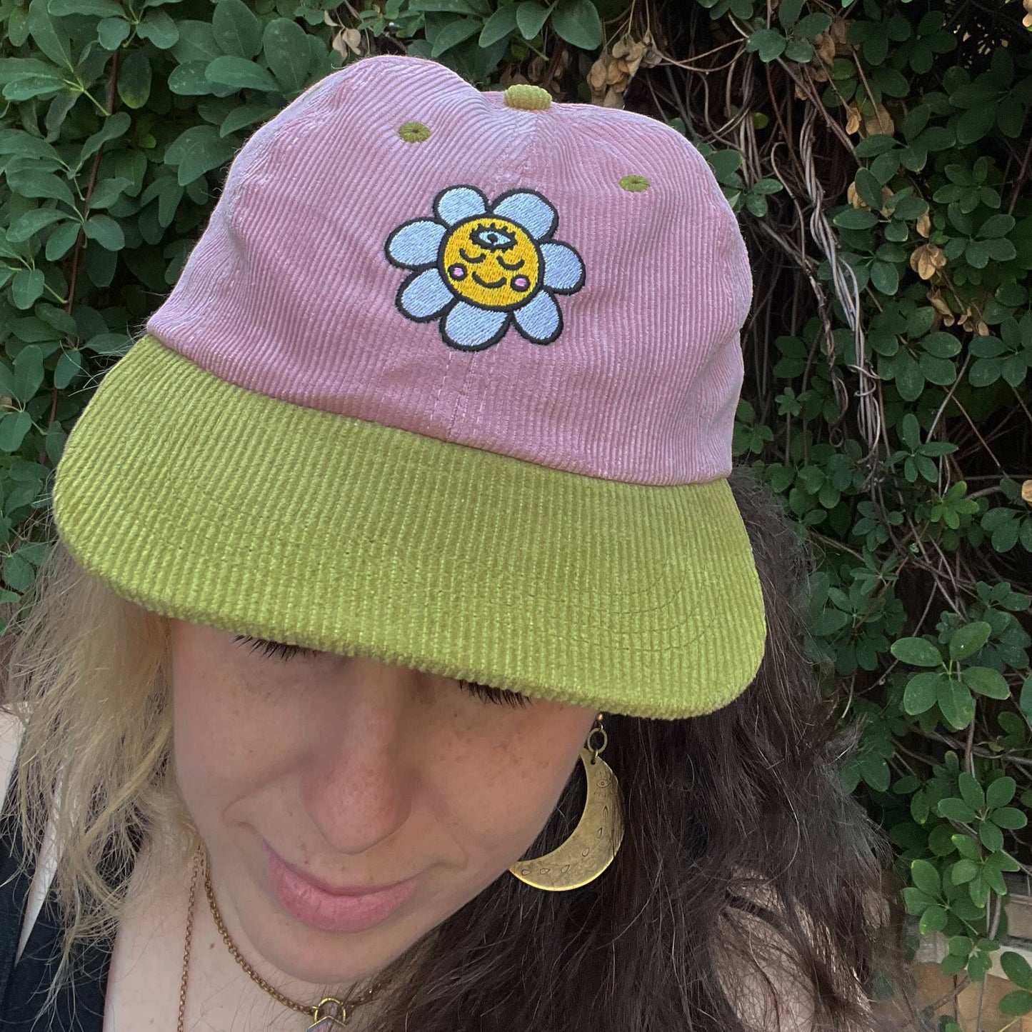 Daisy Face Corduroy Hat