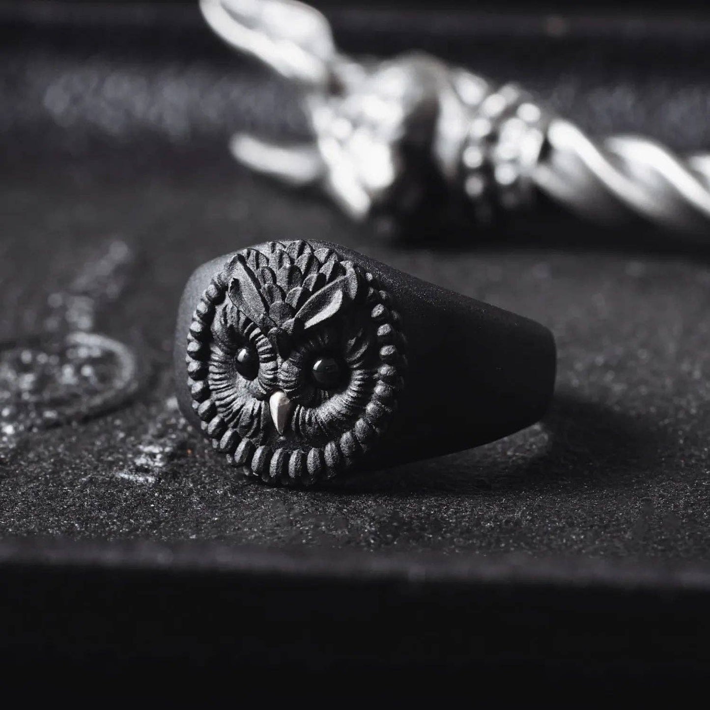 Owl Ring: Black & Silver & Black Agate / #9