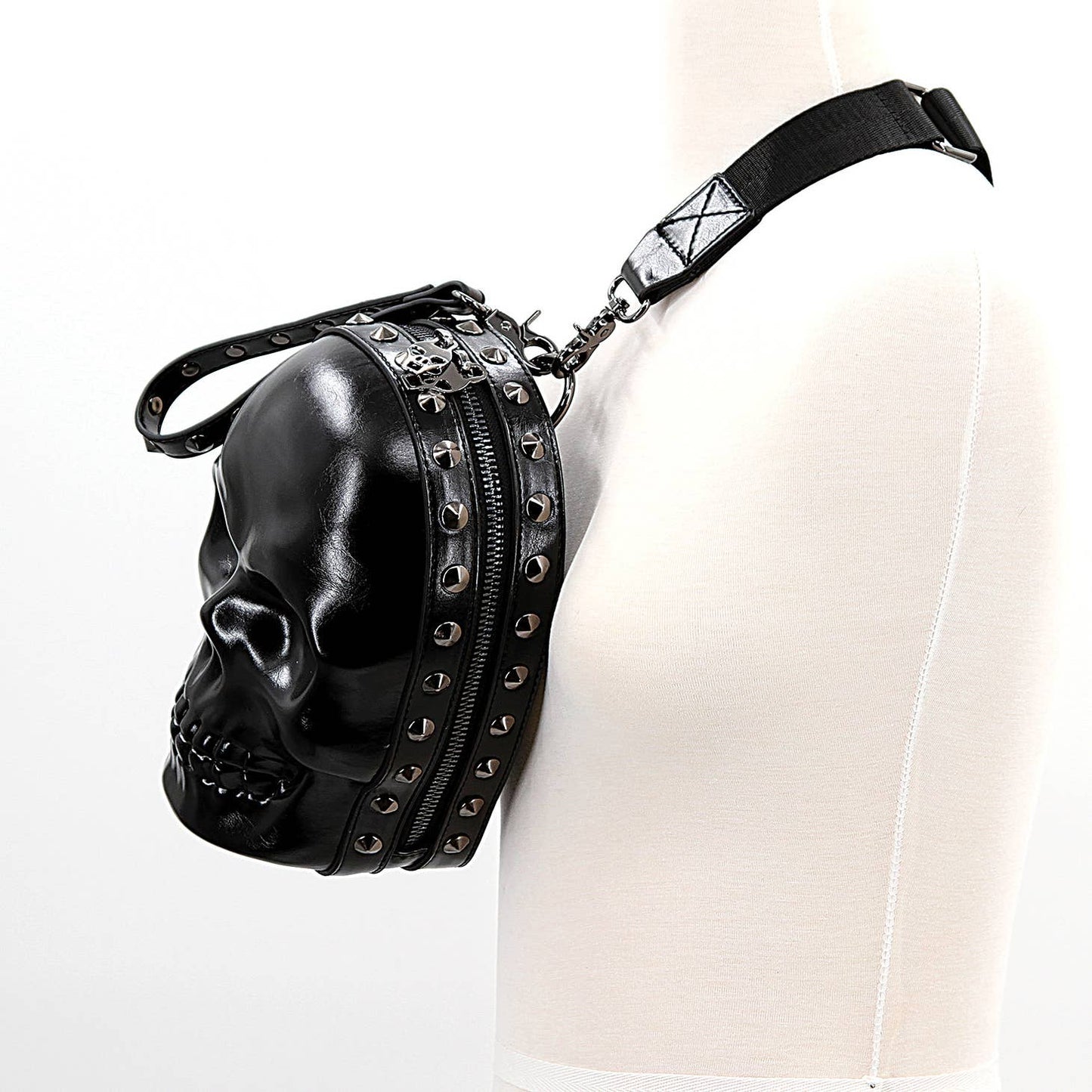 SKULL HEAD XBODY BAG IN VINYL