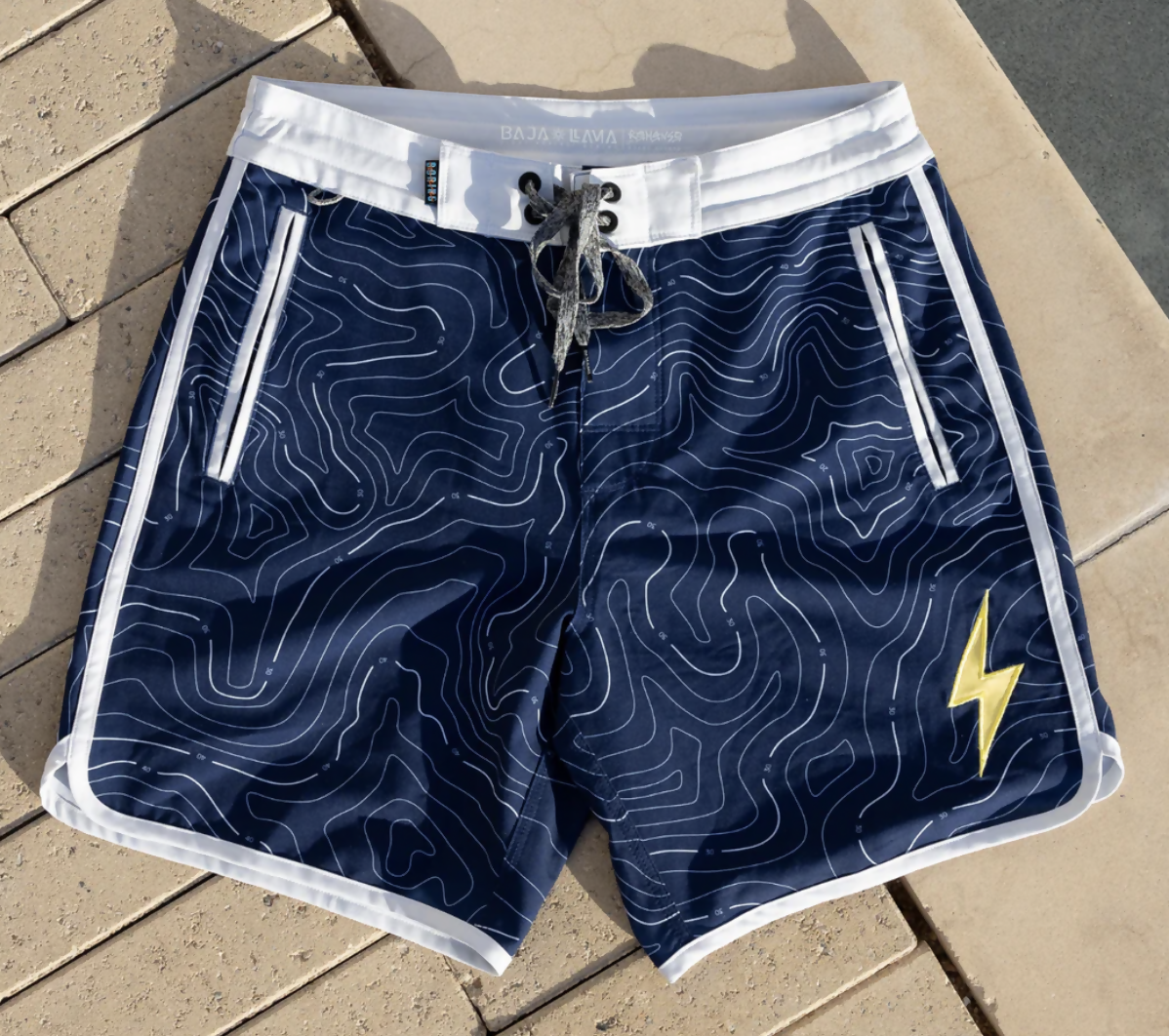 A BOLT OF FRESH AIR - REMANSO 17" BOARDSHORTS