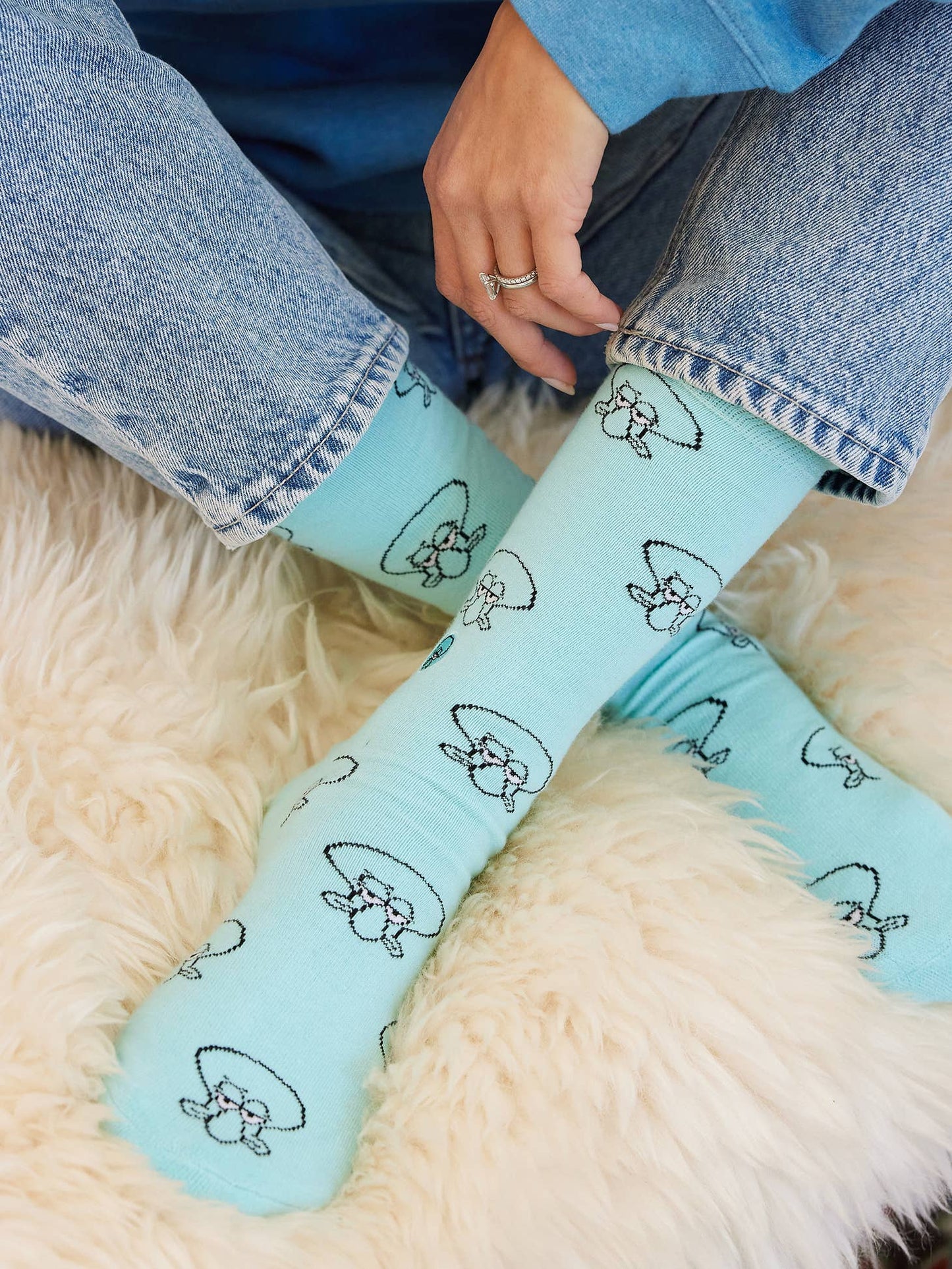 Squidward Socks that Protect Oceans M