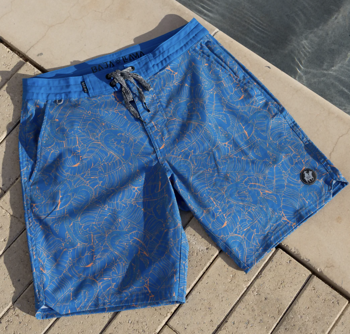 FAIR FIGHT BLUE - SHIPWRECKS 18" BOARDSHORTS