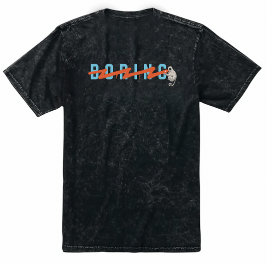 THE BORING TAGLINE - BLACK PRIMO GRAPHIC TEE